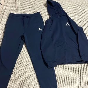 Jordan Men’s Medium Hoodie & Pants